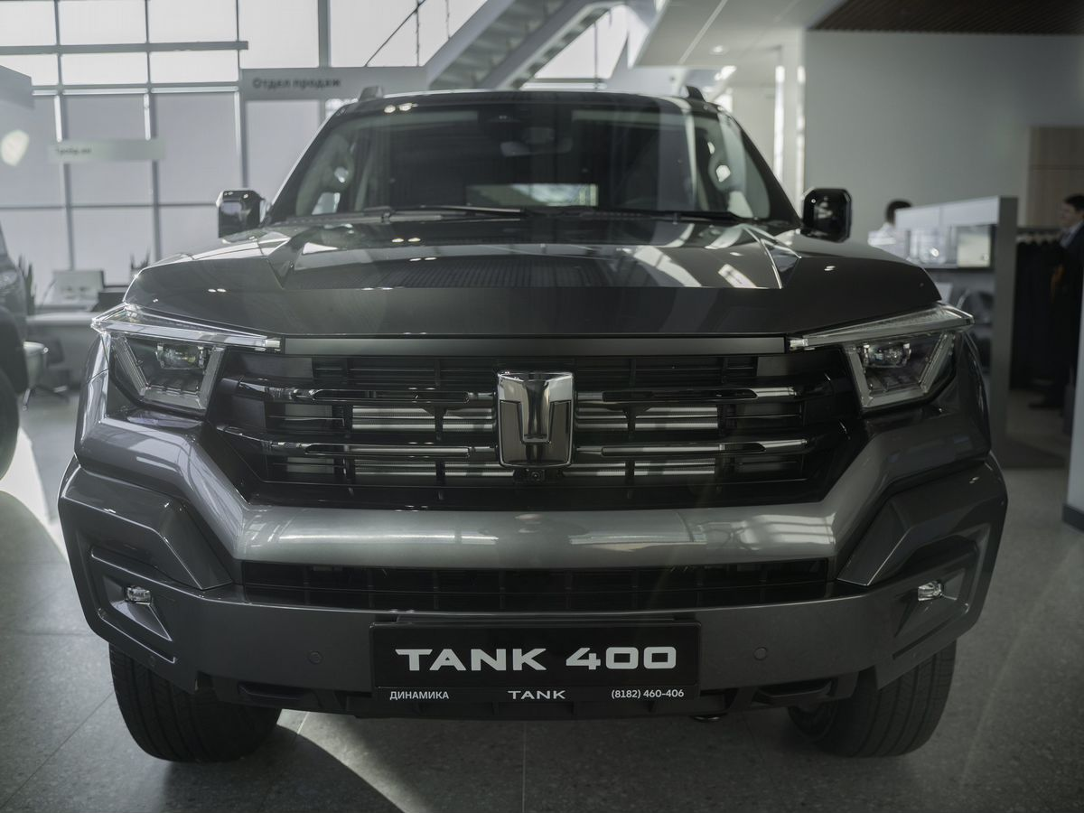 Tank 400 I, Серый Куштау, металлик, 5699000 рублей, вид 3