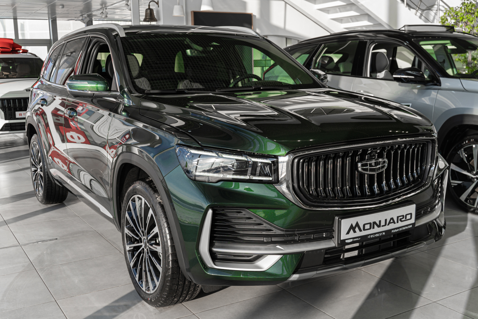 Geely Monjaro I, Emerald Blue / Изумрудный металлик, 3784990 рублей, вид 4