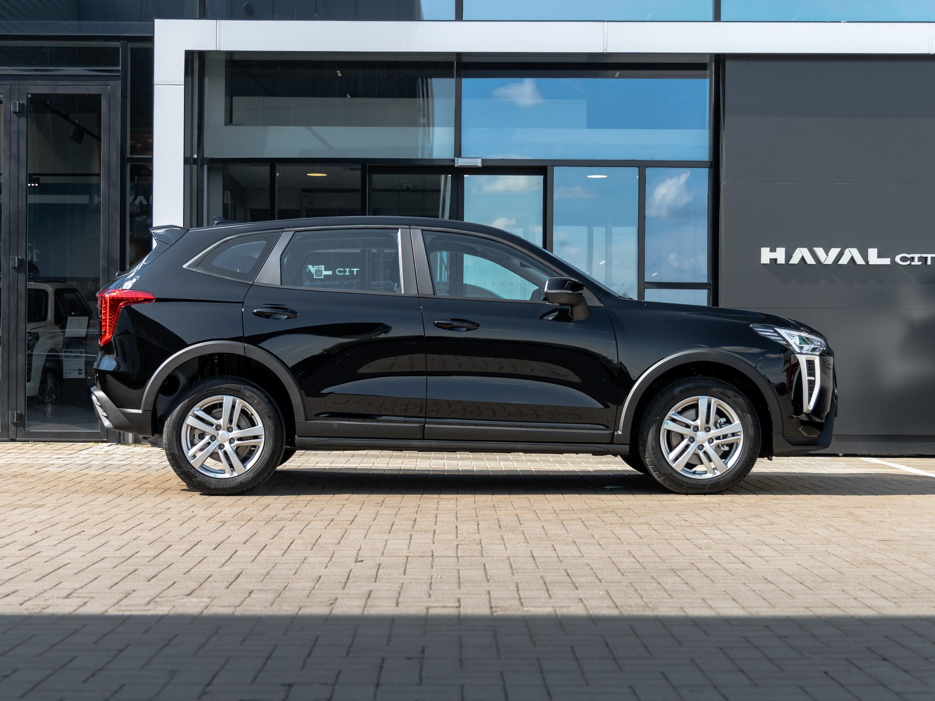 Haval Jolion I Рестайлинг, Галактический Черный, 1749000 рублей, вид 5