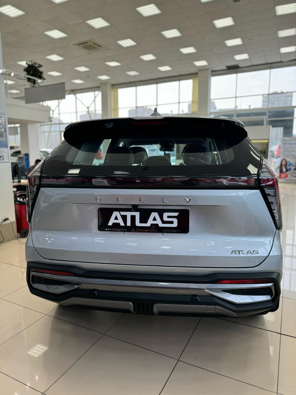 Geely Atlas II, Orion Silver / Серебристый металлик, 2948990 рублей, вид 5