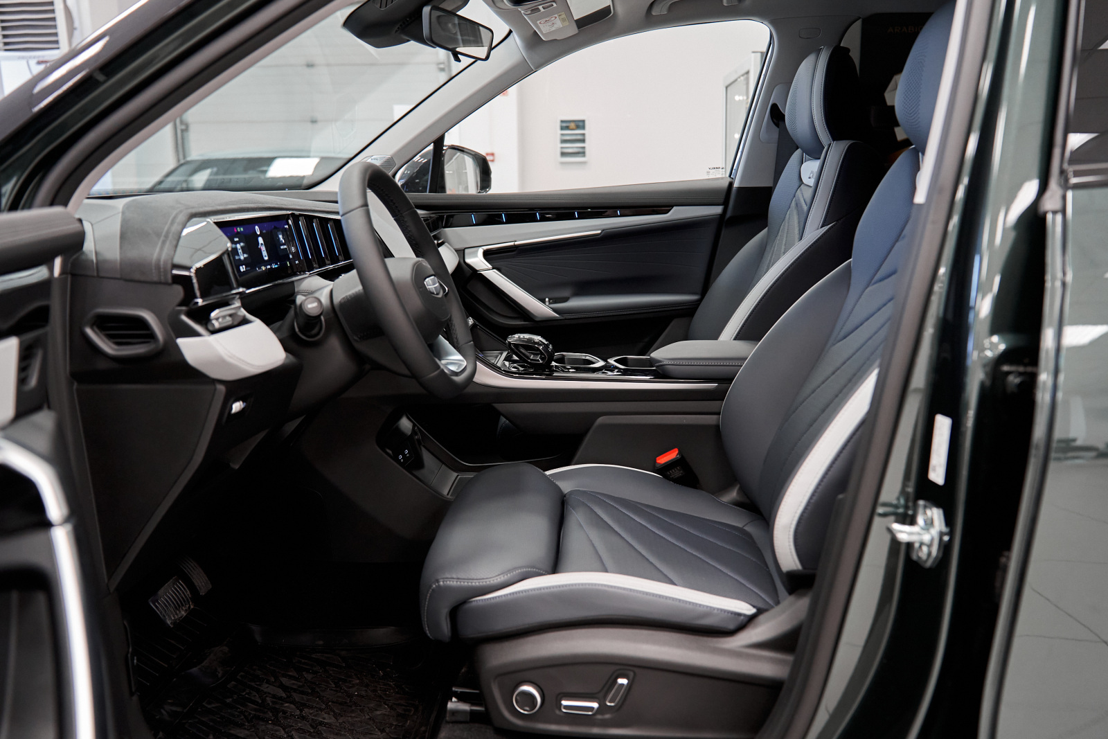 Geely Atlas II, Racing Green / Зеленый металлик, 3337190 рублей, вид 2