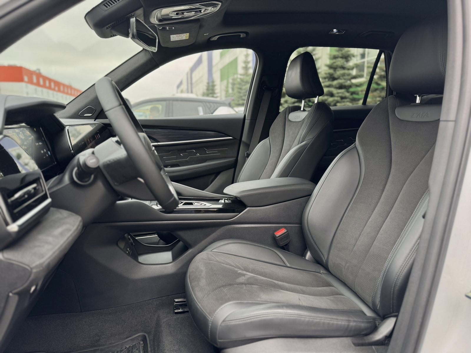 Geely Monjaro I, Oyster White / Белый металлик, 4302190 рублей, вид 10