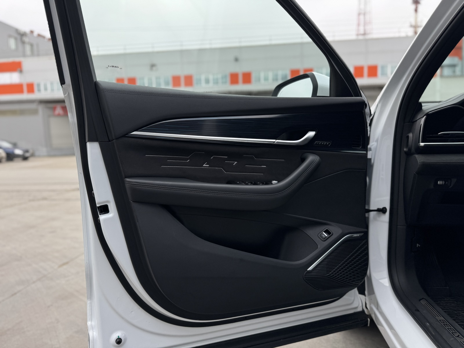 Geely Monjaro I, Oyster White / Белый металлик, 4302190 рублей, вид 11