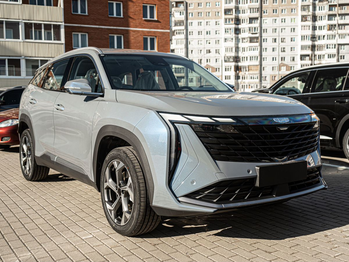 Geely Atlas II, Orion Silver / Серебристый металлик, 3255990 рублей, вид 4