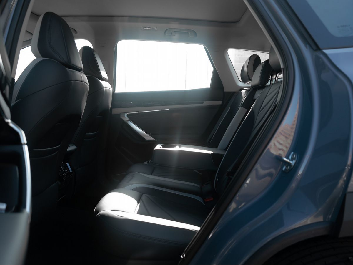Geely Atlas II, Orion Silver / Серебристый металлик, 3255990 рублей, вид 10
