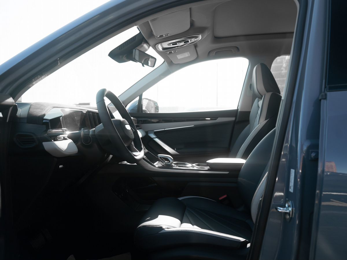 Geely Atlas II, Orion Silver / Серебристый металлик, 3255990 рублей, вид 12
