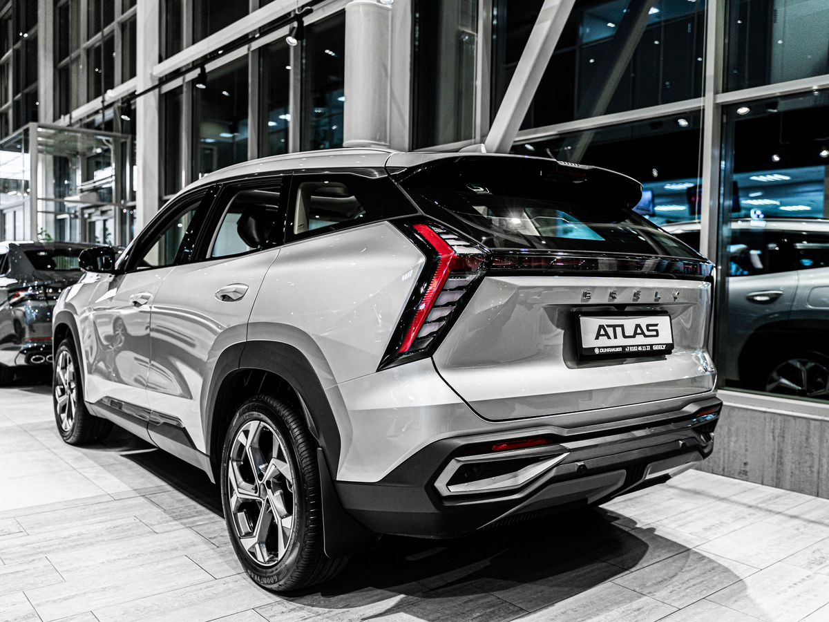 Geely Atlas II, Orion Silver / Серебристый металлик, 3284990 рублей, вид 4