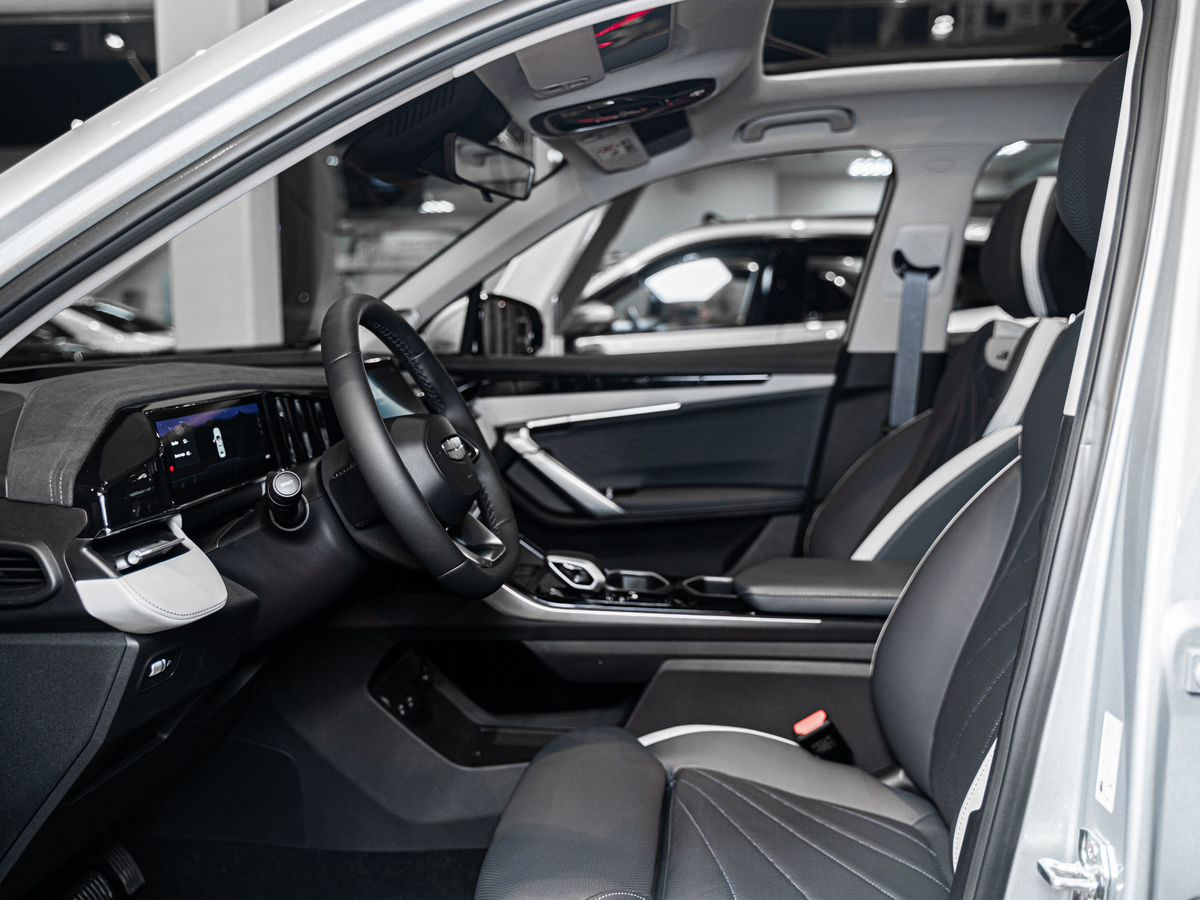 Geely Atlas II, Orion Silver / Серебристый металлик, 3284990 рублей, вид 9