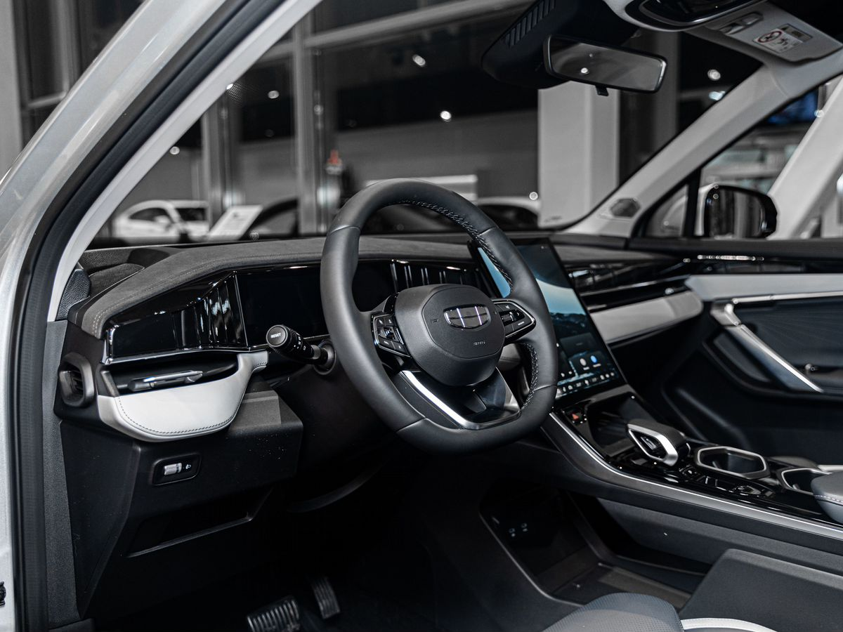 Geely Atlas II, Orion Silver / Серебристый металлик, 3284990 рублей, вид 12