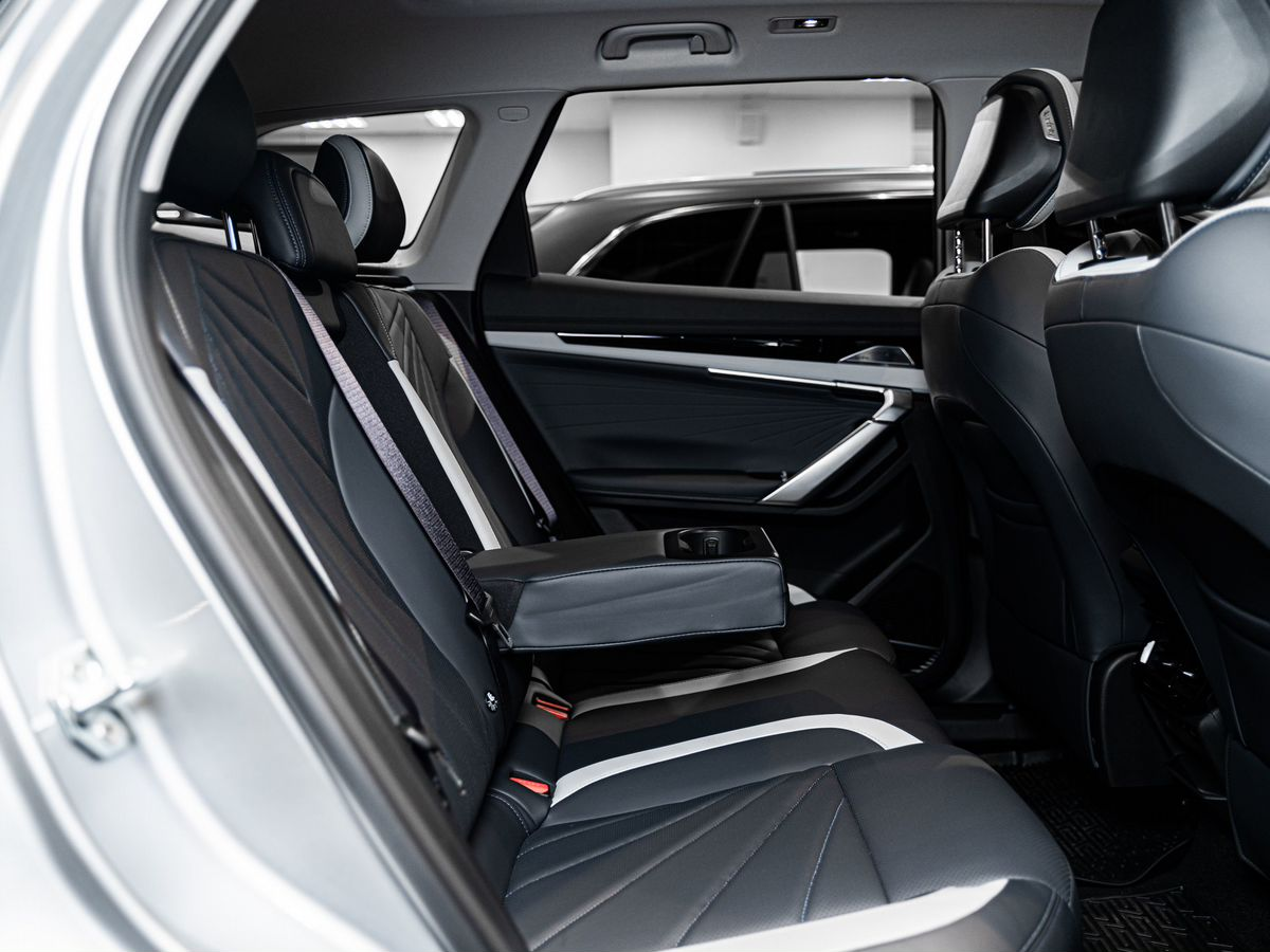 Geely Atlas II, Orion Silver / Серебристый металлик, 3284990 рублей, вид 15