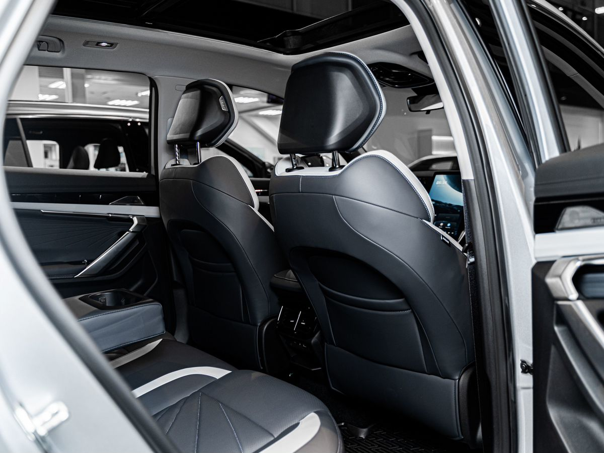 Geely Atlas II, Orion Silver / Серебристый металлик, 3284990 рублей, вид 16