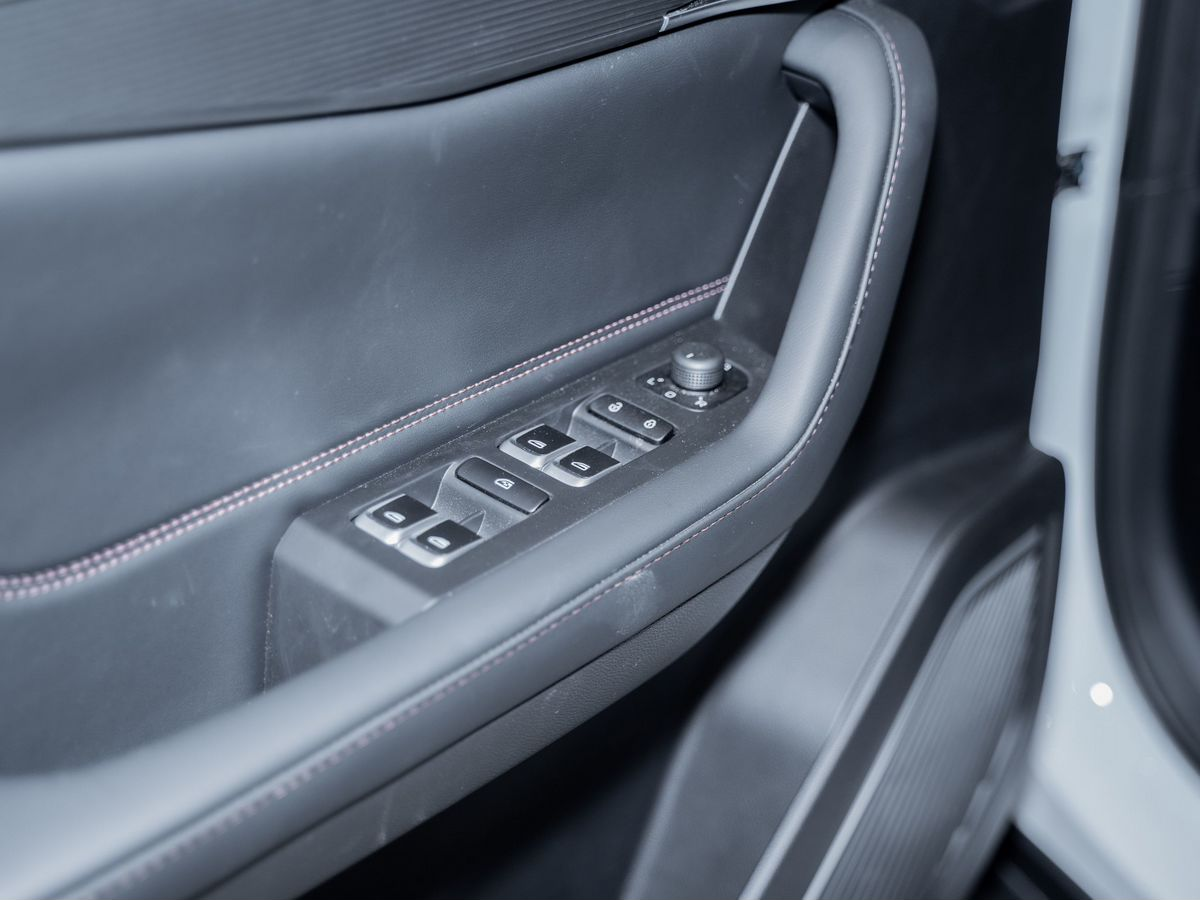Geely Okavango I Рестайлинг, Crystal White / Белый, 2962990 рублей, вид 15