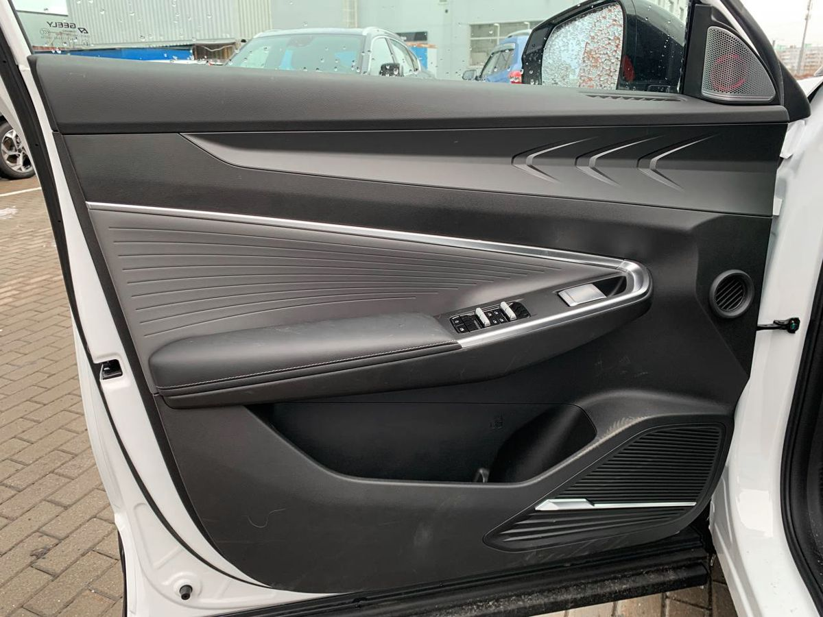 Geely Cityray I, Crystal White / Белый, 2472990 рублей, вид 7
