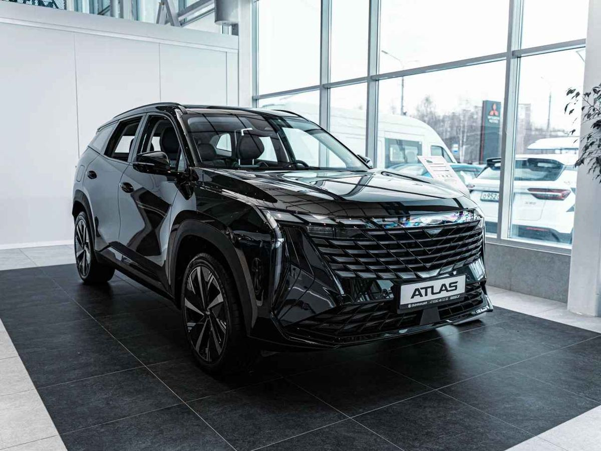 Geely Atlas II, Unbounded Black / Черный металлик, 3284990 рублей, вид 3