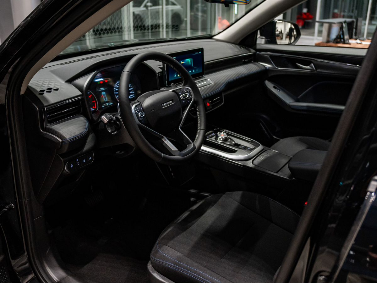 Haval Jolion I Рестайлинг, Галактический Черный, 2074010 рублей, вид 18