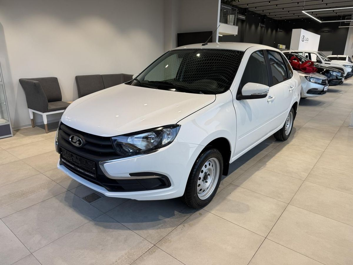 LADA Granta седан I Рестайлинг, Белый "Ледниковый", 868000 рублей, вид 2