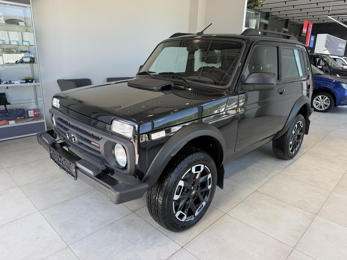 LADA Niva Legend Sport I, Черный "Пантера", 1485956 рублей, вид 2