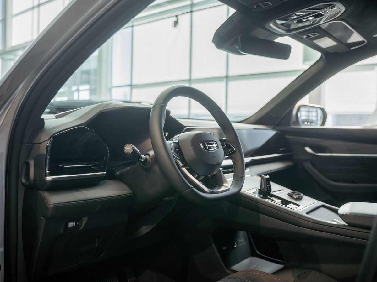Geely Monjaro I, Aurora Silver / Серебристый металлик, 3220990 рублей, вид 12