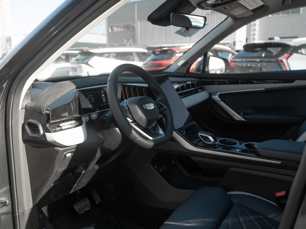 Geely Atlas II, Racing Green / Зеленый металлик, 3614990 рублей, вид 17