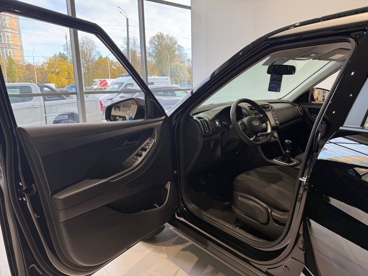 Solaris HC I, Phantom Black, 2850000 рублей, вид 8