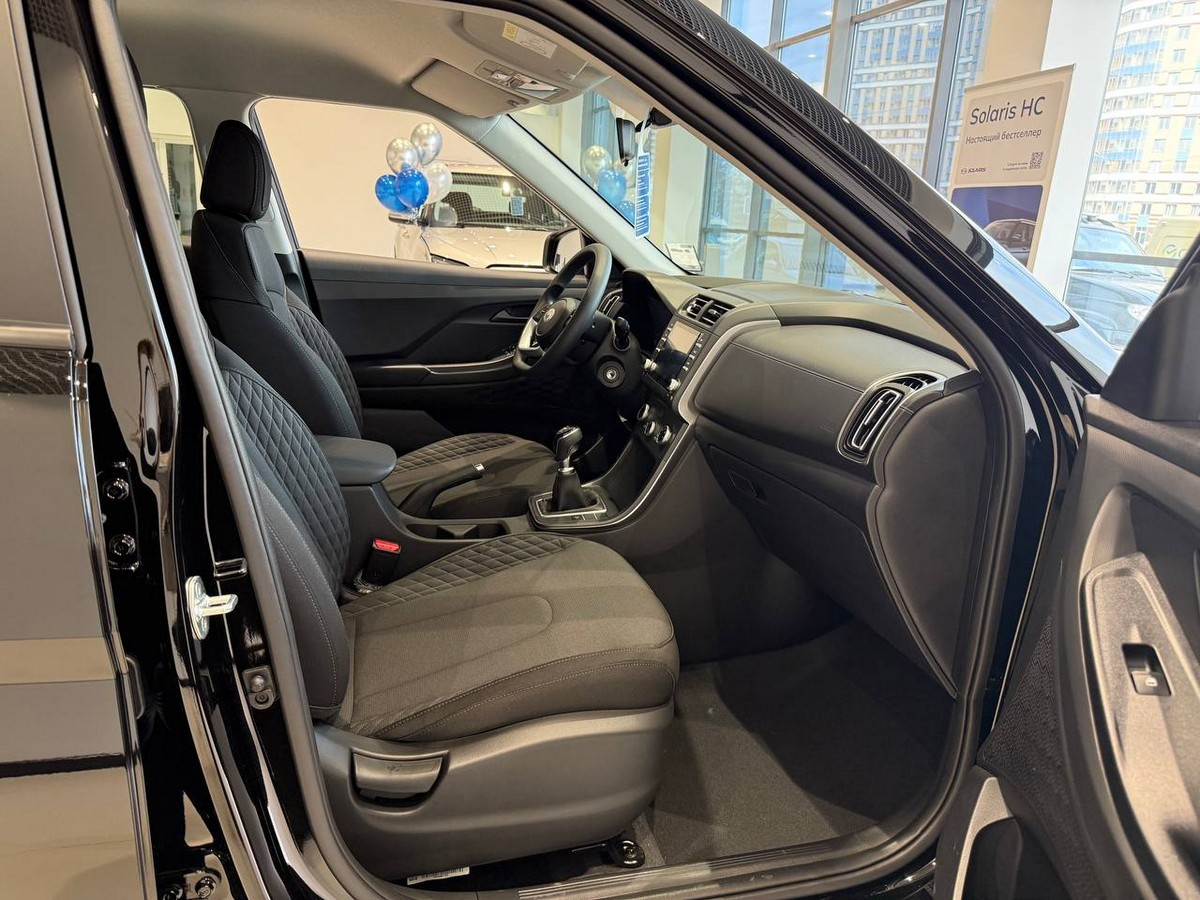Solaris HC I, Phantom Black, 2850000 рублей, вид 13