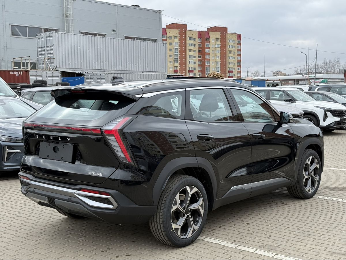 Geely Atlas II, Unbounded Black / Черный металлик, 2559990 рублей, вид 5