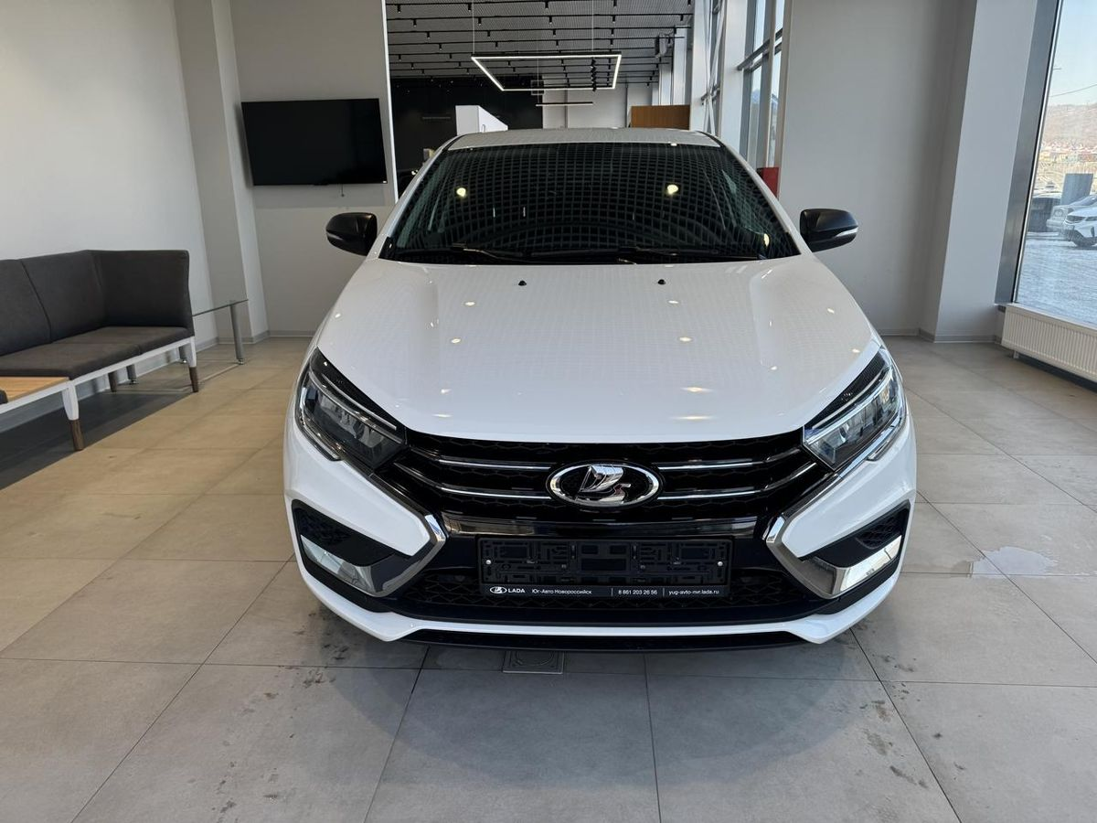 LADA Vesta I Рестайлинг (NG), Белый "Ледниковый", 1370844 рублей, вид 3
