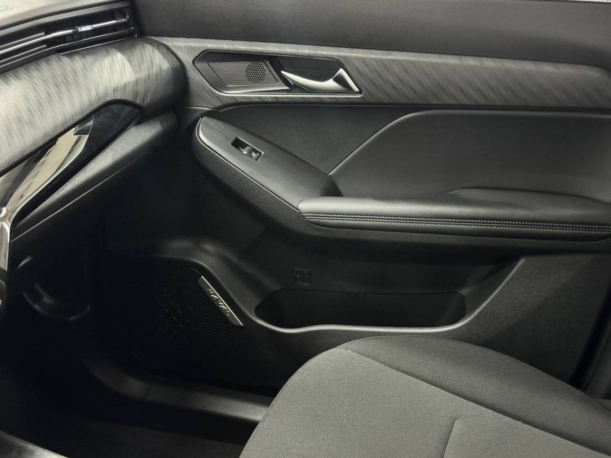 Haval Jolion I Рестайлинг, Галактический Черный, 2099000 рублей, вид 8