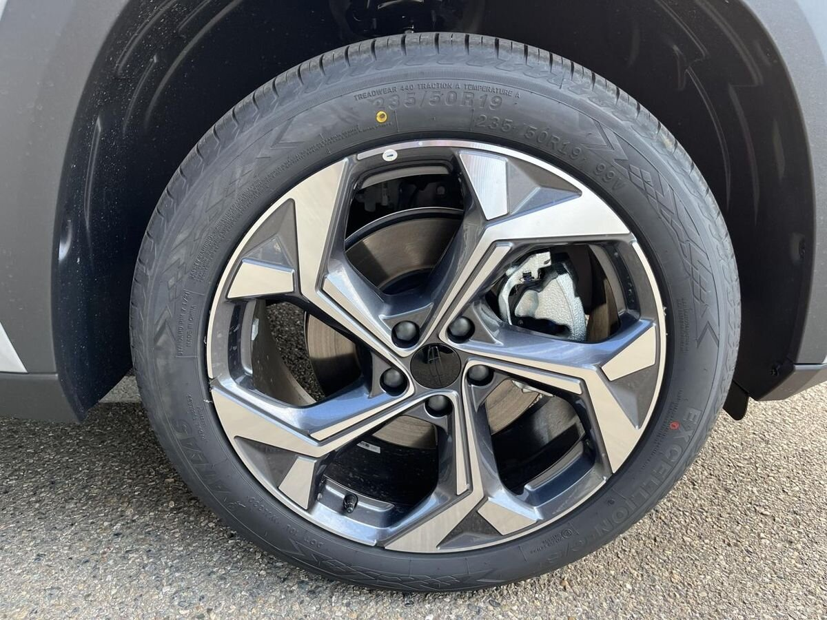 Geely Atlas II, Orion Silver / Серебристый металлик, 2749990 рублей, вид 18