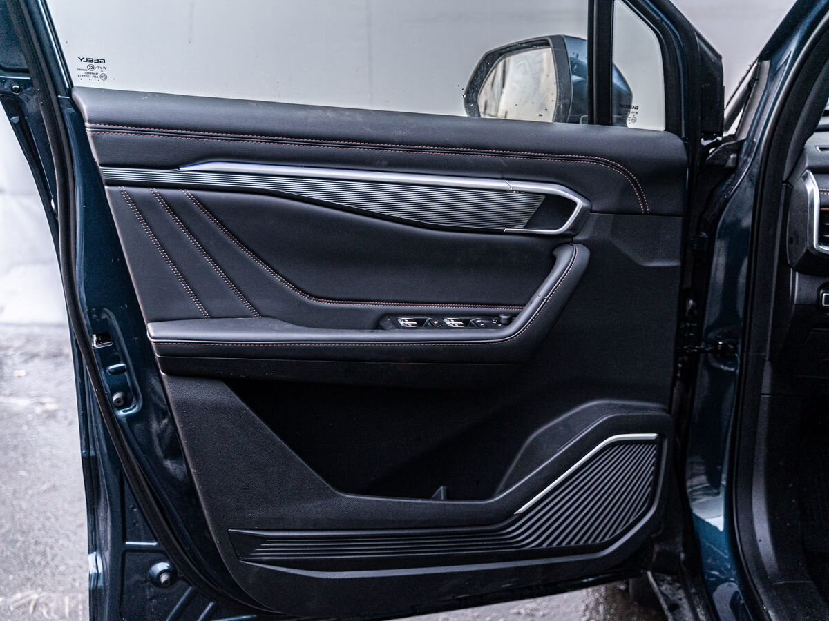 Geely Okavango I Рестайлинг, Indigo Blue / Синий металлик, 2962990 рублей, вид 11