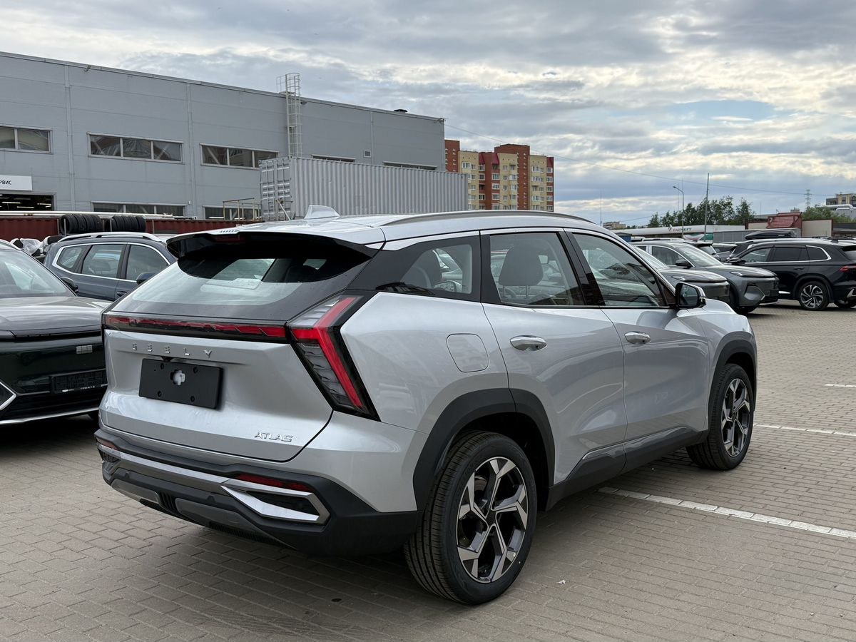 Geely Atlas II, Orion Silver / Серебристый металлик, 2559990 рублей, вид 5