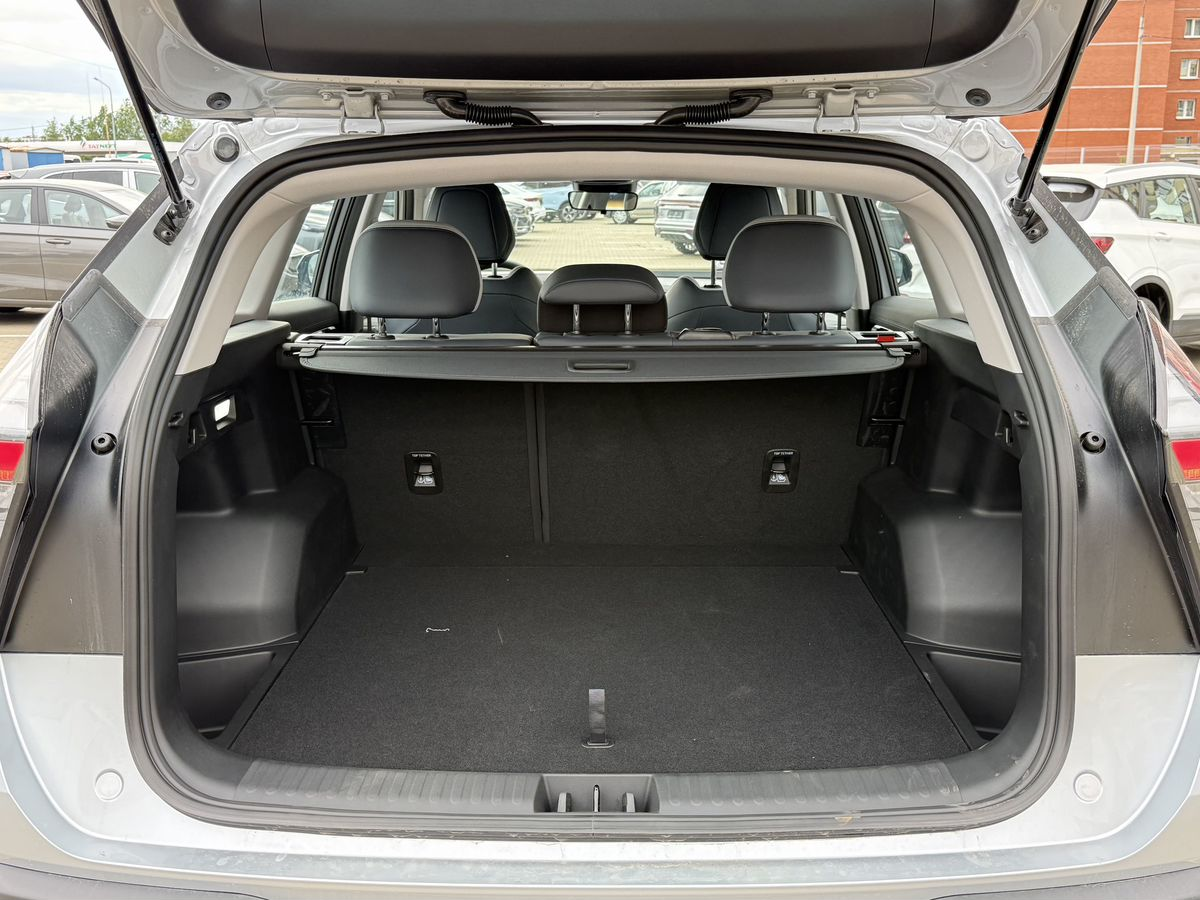 Geely Atlas II, Orion Silver / Серебристый металлик, 2559990 рублей, вид 8