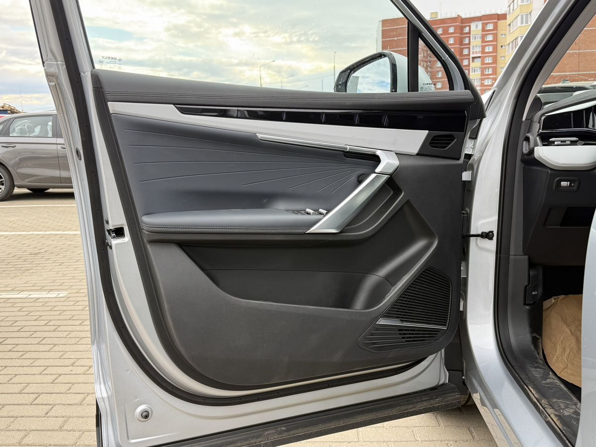 Geely Atlas II, Orion Silver / Серебристый металлик, 2559990 рублей, вид 9
