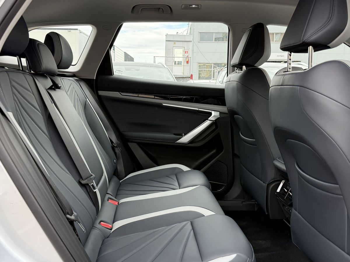 Geely Atlas II, Orion Silver / Серебристый металлик, 2559990 рублей, вид 15