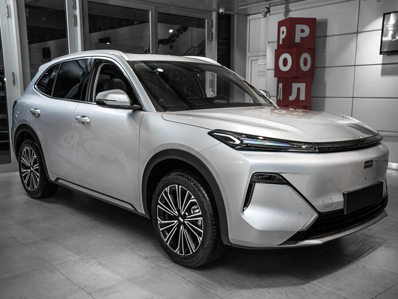 Geely EX5 EM-i I, Pearl Silver / Серебристый металлик, 2664990 рублей, вид 2