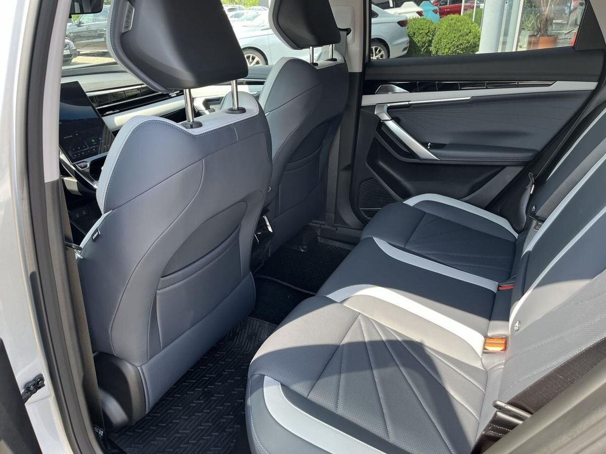 Geely Atlas II, Orion Silver / Серебристый металлик, 3569990 рублей, вид 16