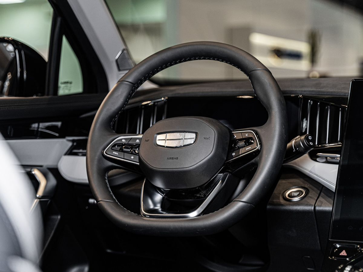 Geely Atlas II, Racing Green / Зеленый металлик, 3047190 рублей, вид 12