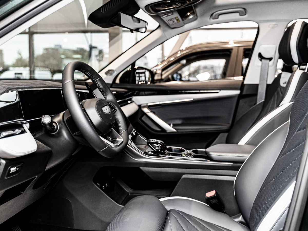Geely Atlas II, Racing Green / Зеленый металлик, 3047190 рублей, вид 15