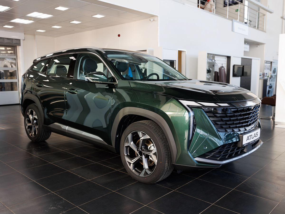 Geely Atlas II, Racing Green / Зеленый металлик, 3019990 рублей, вид 12