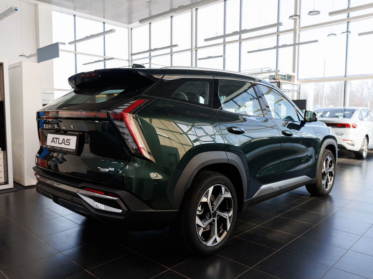 Geely Atlas II, Racing Green / Зеленый металлик, 3019990 рублей, вид 16