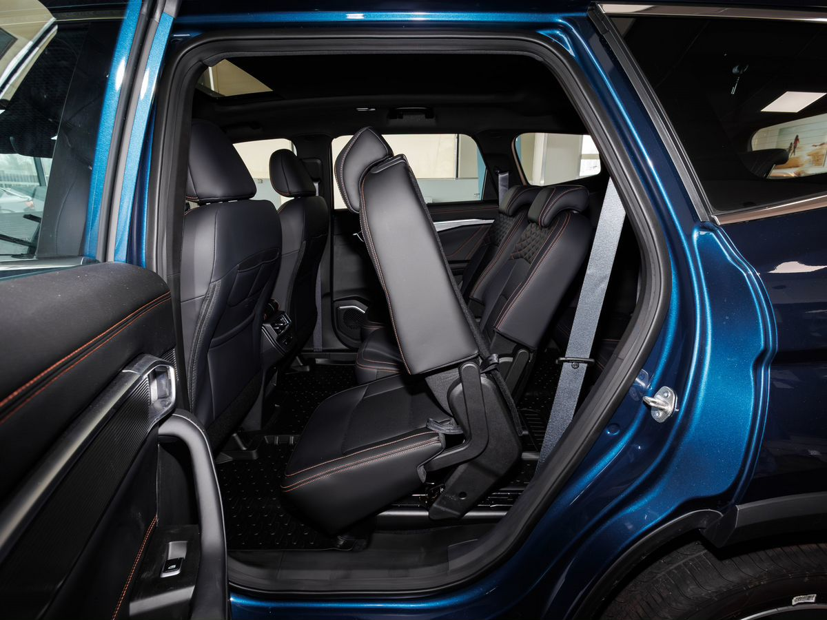 Geely Okavango I Рестайлинг, Indigo Blue / Синий металлик, 3234990 рублей, вид 10