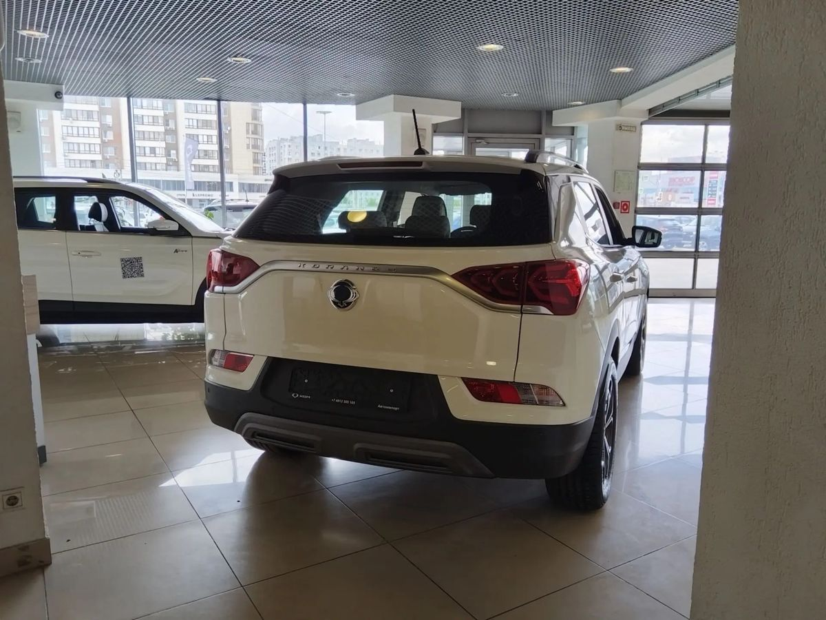 KGM Korando I, Классический белый, 3390000 рублей, вид 15