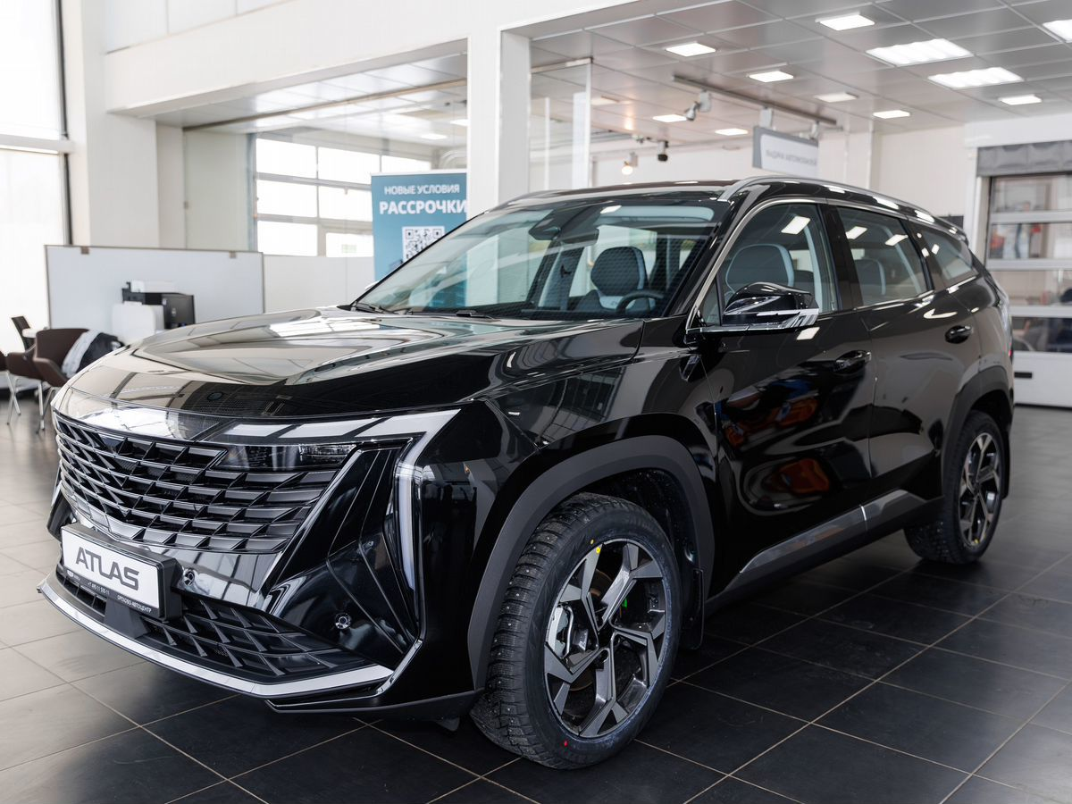 Geely Atlas II, Unbounded Black / Черный металлик, 3019990 рублей, вид 4