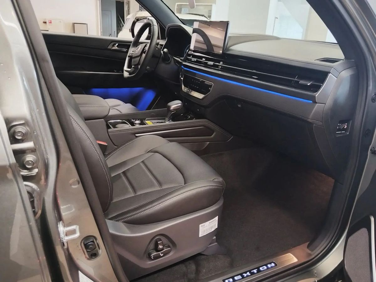 KGM Rexton I, Темный серый, 4590000 рублей, вид 16