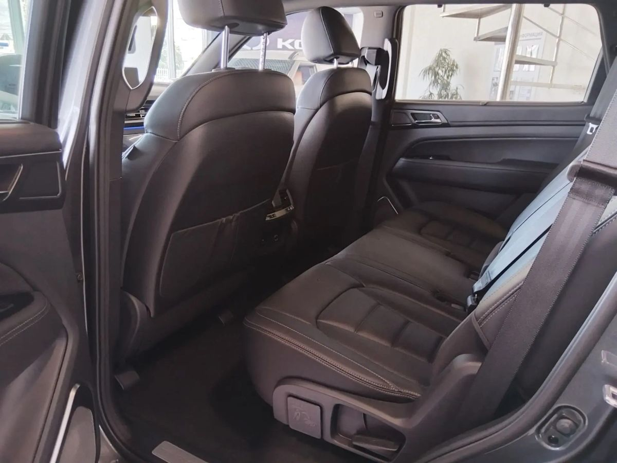 KGM Rexton I, Темный серый, 4995000 рублей, вид 20