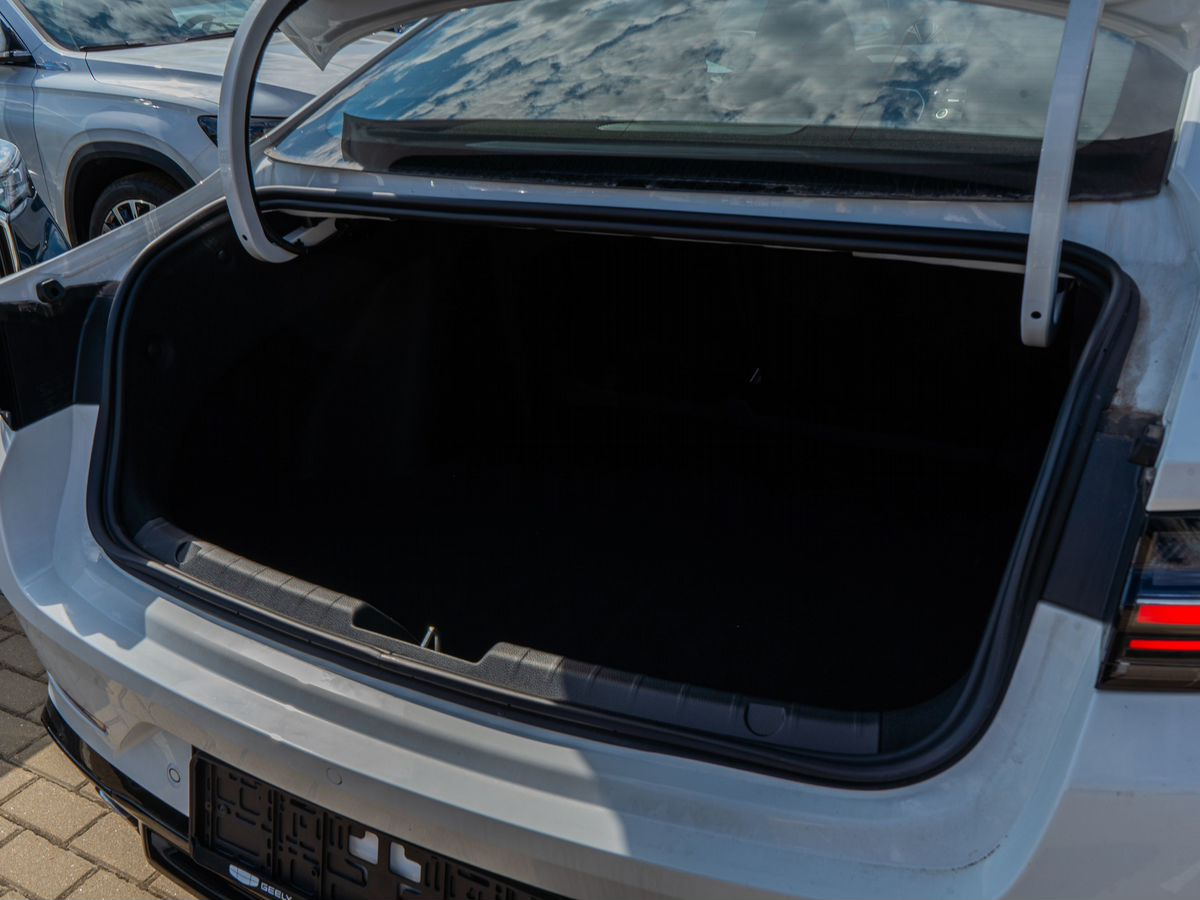 Geely Preface I, Crystal White / Белый, 2664990 рублей, вид 10