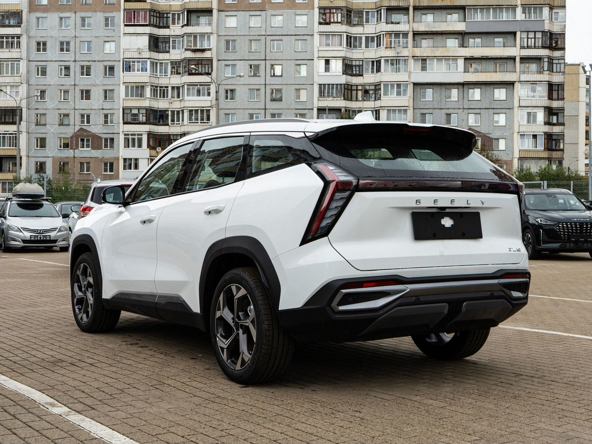 Geely Atlas II, Moonlight White / Белый, 2559990 рублей, вид 7
