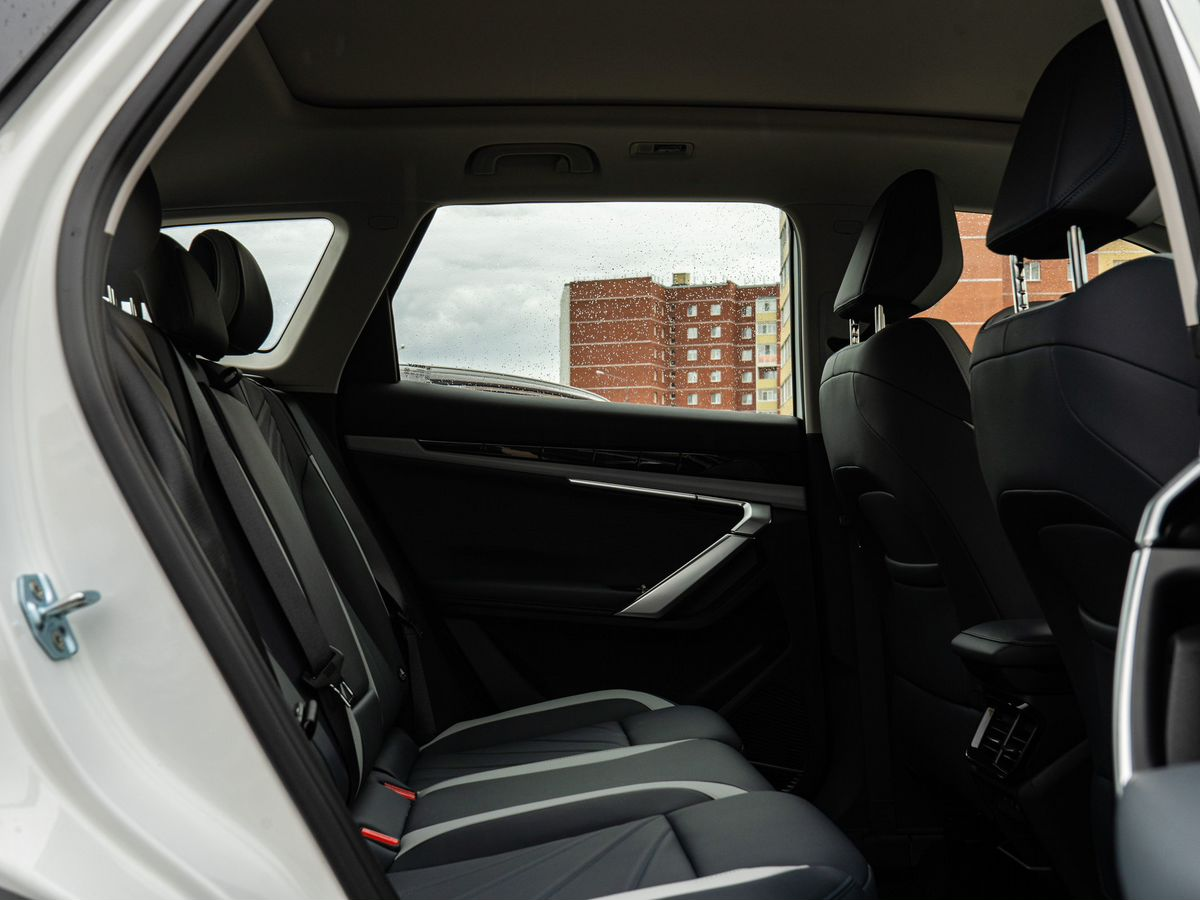Geely Atlas II, Moonlight White / Белый, 2559990 рублей, вид 21