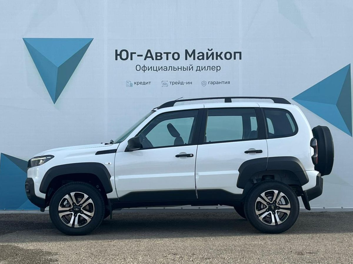 LADA Niva Travel I Рестайлинг, Белый "Ледниковый", 1367000 рублей, вид 4