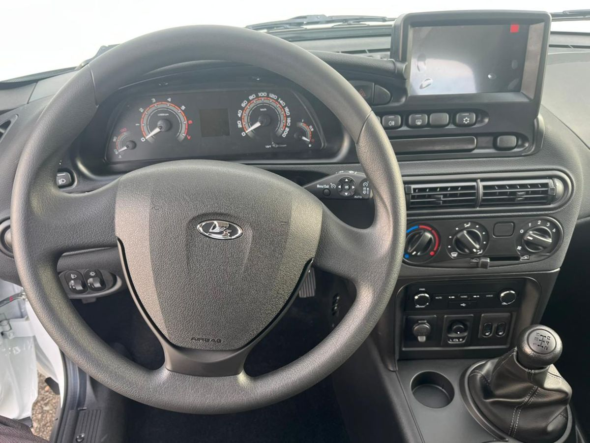 LADA Niva Travel I Рестайлинг, Белый "Ледниковый", 1367000 рублей, вид 12